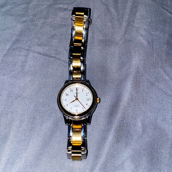 Timex women’s watch - Picture 1 of 3
